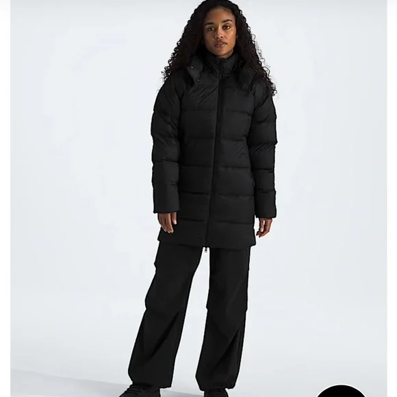 Women's North Face Black Puffer Coat - Picture 5 of 8